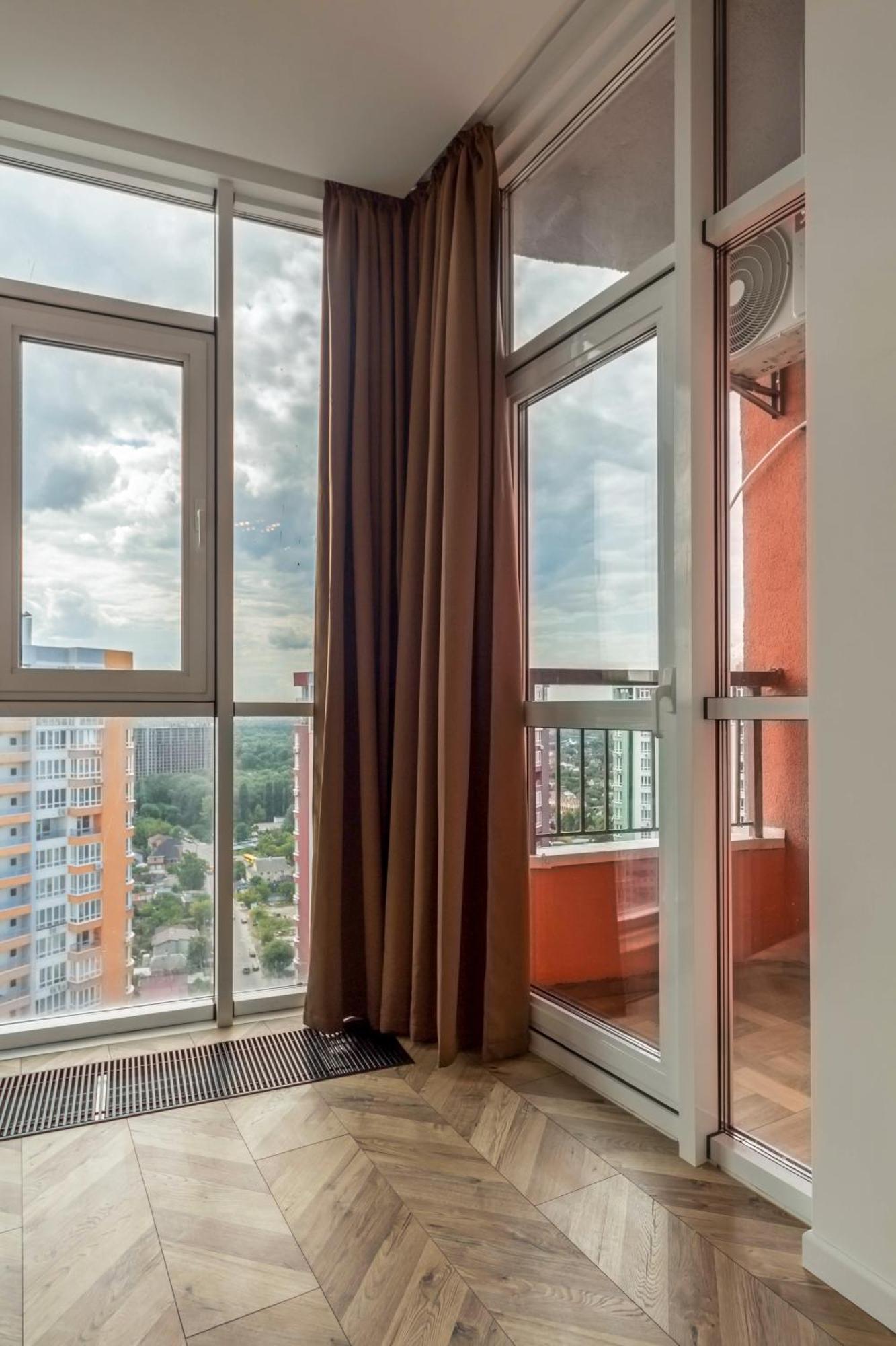 Design Apartments With Panoramic View Kiev Exterior foto